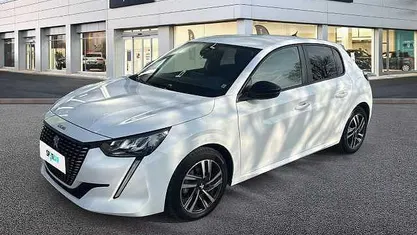 Usata Peugeot 208 Active 101 CV (74 kW) 2023 Utilitaria