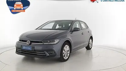 Smoky grey metallizzato Usata 2023 VW Polo Style Tre volumi | 18.500 € (Buon prezzo)