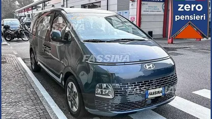Usata 2025 Hyundai Staria Monovolume | 45.900 € (Buon prezzo)