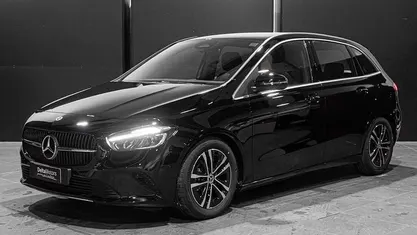 Usata 2025 Mercedes B180 Advanced Monovolume | 33.212 € (Buon prezzo)