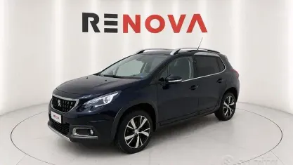 Usata Peugeot 2008 Allure 102 CV (75 kW) 2019 Grigio SUV