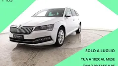 Bianco Usata 2022 Skoda Superb Executive Station wagon | 21.500 € (Buon prezzo)