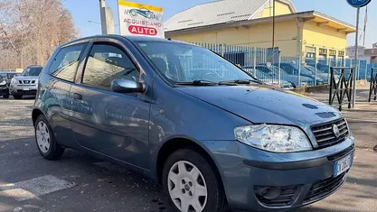 Usata Fiat Punto Dynamic 80 CV (58 kW) 2005 Blu Utilitaria