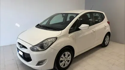Usata Hyundai ix20 Comfort 90 CV (66 kW) 2014 Bianco Utilitaria