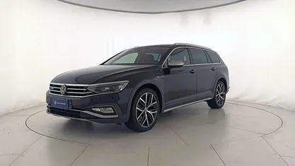 Usata VW Passat Alltrack 200 CV (147 kW) 2022 Nero Station wagon