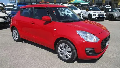 Rosso Usata 2018 Suzuki Swift Due volumi | 7500 € (Buon prezzo)