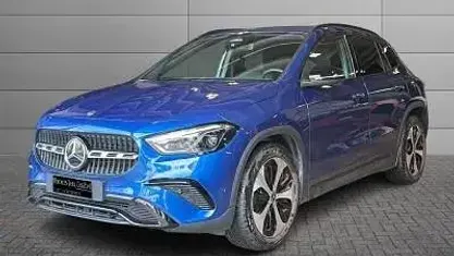 Usata Mercedes GLA200 Premium 150 CV (110 kW) 2023 Argento hightech SUV