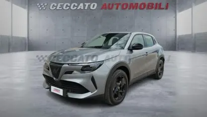 Usata Alfa Romeo GT Junior 145 CV (106 kW) 2025 Grigio SUV