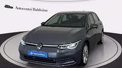 Usata 2023 VW Golf VIII Style Tre volumi | 24.900 € (Buon prezzo)