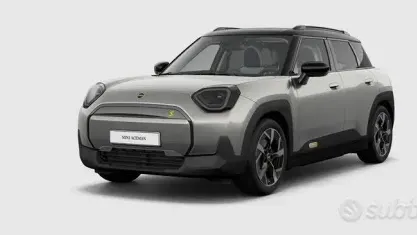 Usata Mini Aceman Classic 160 kW (218 CV) 2024 Grigio SUV