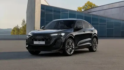 Nuova Audi Q5 Sportback S-Line 299 CV (219 kW) 2026 Nero mito metallizzato SUV