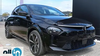 Usata Lancia Ypsilon 101 CV (74 kW) 2025 Utilitaria