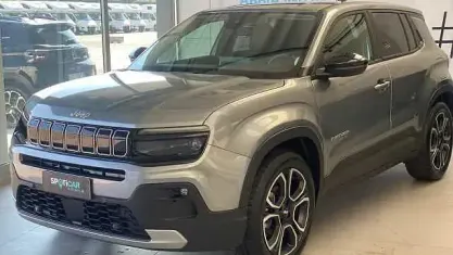 Usata Jeep Avenger Summit 101 CV (74 kW) 2025 Grigio SUV