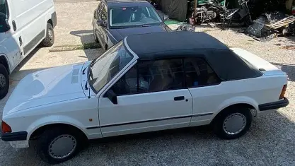 Usata Ford Escort Cabriolet 1988 Bianco Cabrio