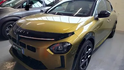 Usata 2024 Lancia Ypsilon Due volumi | 18.950 € (Buon prezzo)