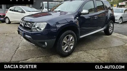 Usata Dacia Duster Lauréate 110 CV (80 kW) 2016 Bluazzurro SUV