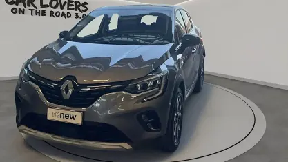 Usata Renault Captur Techno 101 CV (74 kW) 2023 Grigio scuro SUV