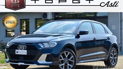 Usado Audi A1 Admired 95 CV (69 kW) 2021 Azul SUV