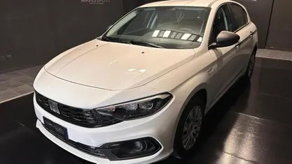 Usata 2024 Fiat Tipo Tre volumi | 17.900 € (Ottimo prezzo)