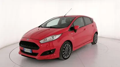 Rosso Usata 2017 Ford Fiesta ST-Line Tre volumi | 6900 € (Super prezzo)