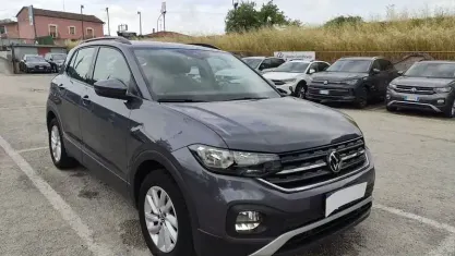 Begagnad VW T-Cross Style 110 HK (80 kW) 2023 Grå SUV