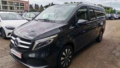 Nero Usata 2022 Mercedes V220 Exclusive Monovolume | 44.999 € (Buon prezzo)