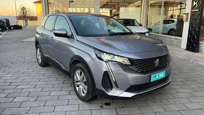 Grigio artense Usata 2021 Peugeot 3008 Business-Line Station wagon | 17.950 € (Super prezzo)