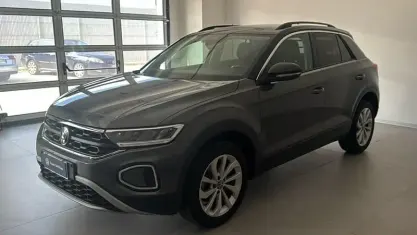 Usata VW T-Roc Edition 116 CV (85 kW) 2024 Grigio SUV