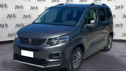 Käytetty Peugeot Rifter 102 HP (75 kW) 2019 Harmaa Tila-auto