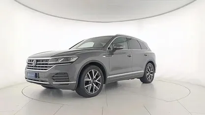 Grigio Usata 2023 VW Touareg Elegance SUV | 54.900 € (Ottimo prezzo)