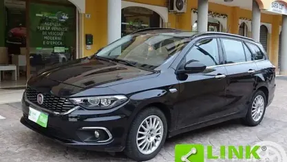 Usata Fiat Tipo Lounge 120 CV (88 kW) 2018 Nero Station wagon