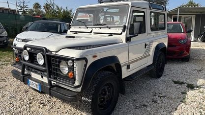 Usata Land Rover Defender 86 CV (63 kW) 1987 Bianco SUV