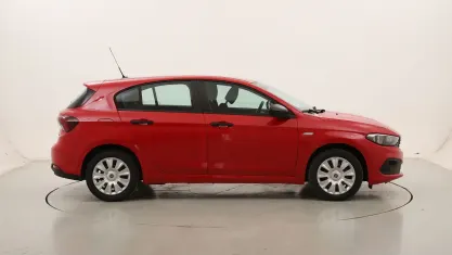 Usata Fiat Tipo Lounge 100 CV (73 kW) 2021 Rossorosso Berlina