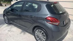 Other Usata 2016 Peugeot 208 Active Due volumi | 5299 € (Buon prezzo)