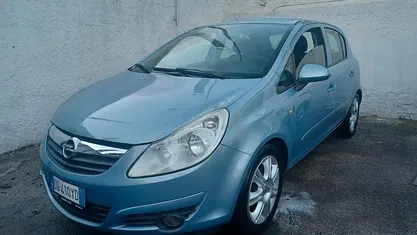 Usata 2007 Opel Corsa Cosmo Tre volumi | 3500 € (Buon prezzo)