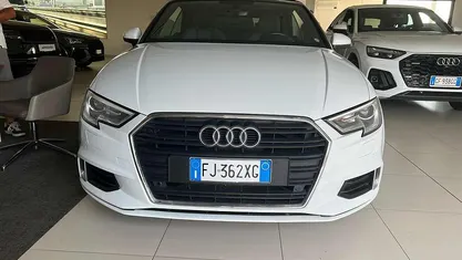 Usata Audi A3 Cabriolet Design 116 CV (85 kW) 2017 Cabrio