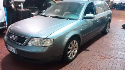 Usata Audi A6 193 CV (141 kW) 2000 Grigio Station wagon