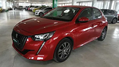 Begagnad Peugeot 208 Allure 75 HK (55 kW) 2021 Röd Halvkombi