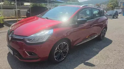 Usata Renault Clio 90 CV (66 kW) 2018 Rosso Station wagon