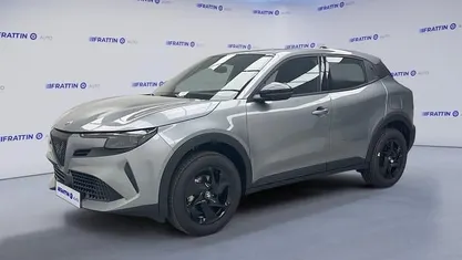 Usata Alfa Romeo Junior 145 CV (106 kW) 2025 Grigio SUV
