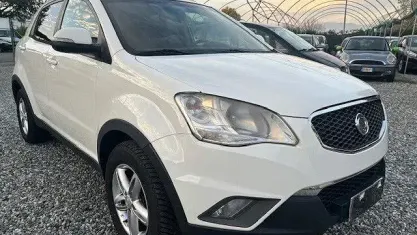 Usata SsangYong Korando 175 CV (128 kW) 2011 Bianco SUV