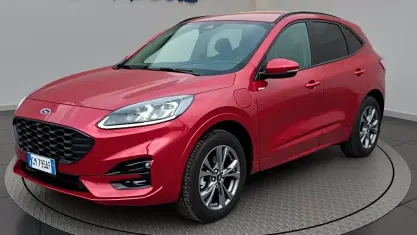 Käytetty Ford Kuga ST-Line X 225 HP (165 kW) 2023 Punainen Katumaasturi