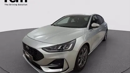 Moondust silver Usata 2024 Ford Focus ST-Line Tre volumi | 19.980 € (Buon prezzo)