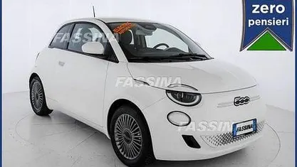 Usata Fiat 500e 86 kW (118 CV) 2024 Bianco Berlina