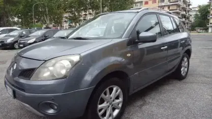 Usata Renault Koleos Dynamique 150 CV (110 kW) 2009 Grigio SUV