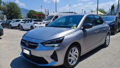 Usata Opel Corsa GS Line 101 CV (74 kW) 2020 Argento Utilitaria