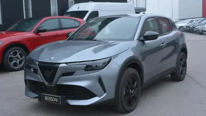 Usata Alfa Romeo GT Junior 136 CV (100 kW) 2025 Grigio SUV