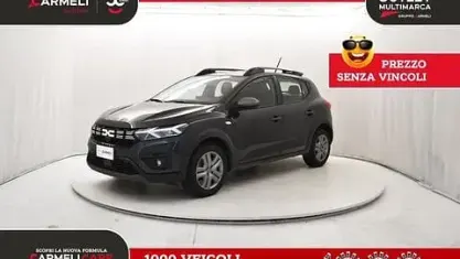 Usata Dacia Sandero Expression 101 CV (74 kW) 2023 Grigio Berlina