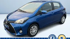 Blu Usata 2017 Toyota Yaris Business Edition Tre volumi | 8600 € (Buon prezzo)