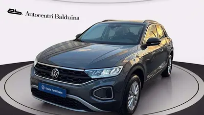 Usata 2024 VW T-Roc Life SUV | 27.500 € (Buon prezzo)